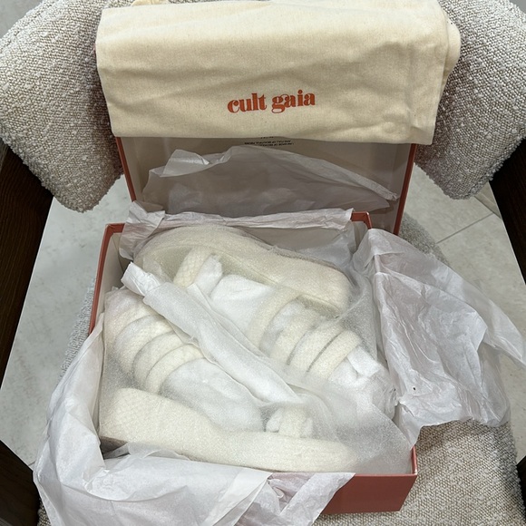 Cult Gaia sandals - Picture 11 of 11
